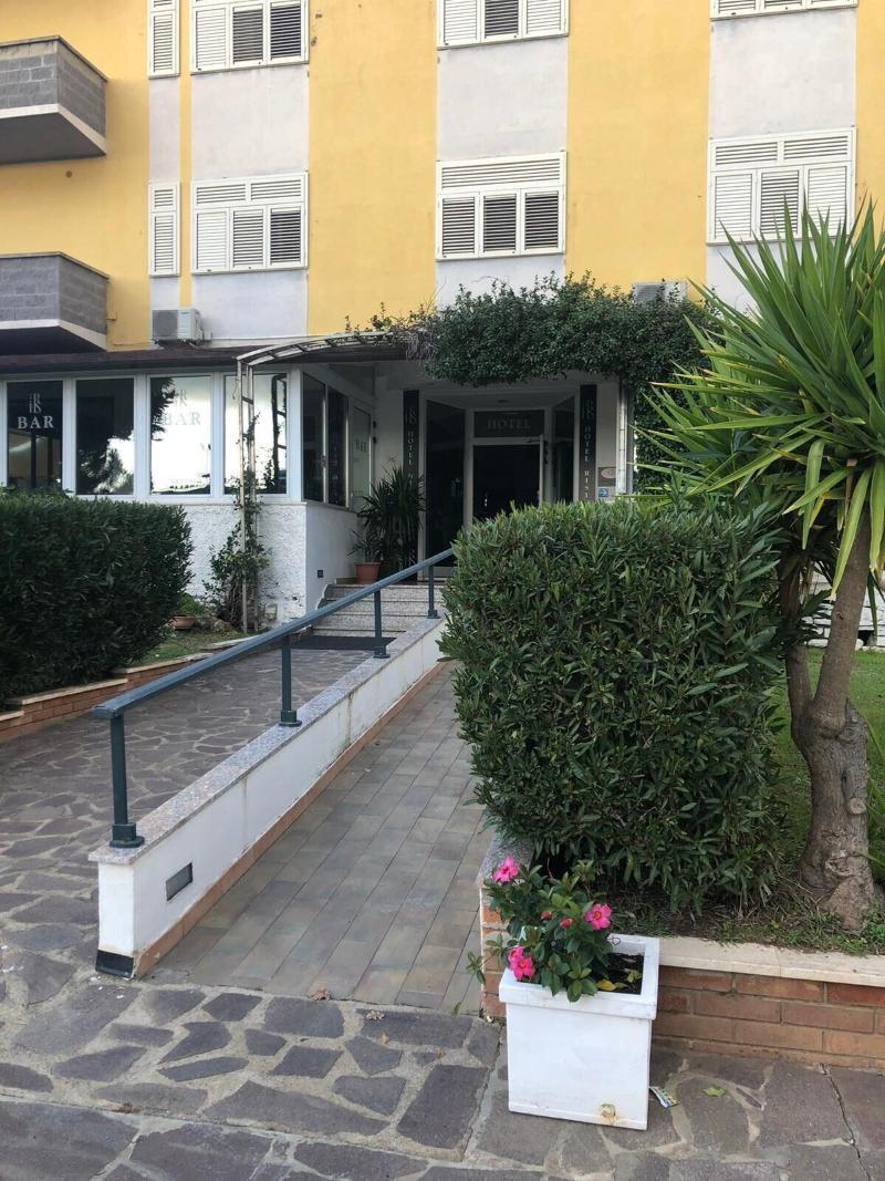 Hotel Sabatino Follonica Exterior photo